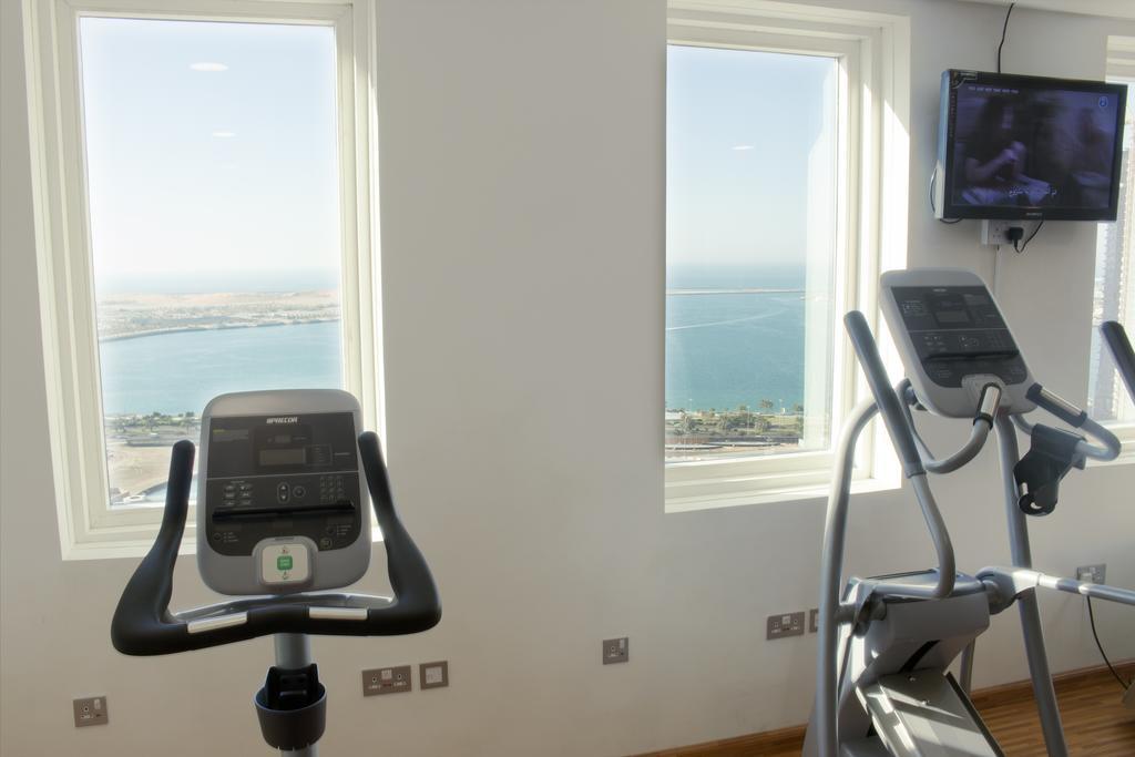 Tower Hotel Apartments Абу Даби Екстериор снимка