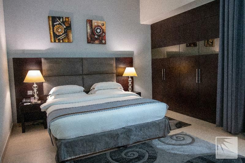 Tower Hotel Apartments Абу Даби Екстериор снимка