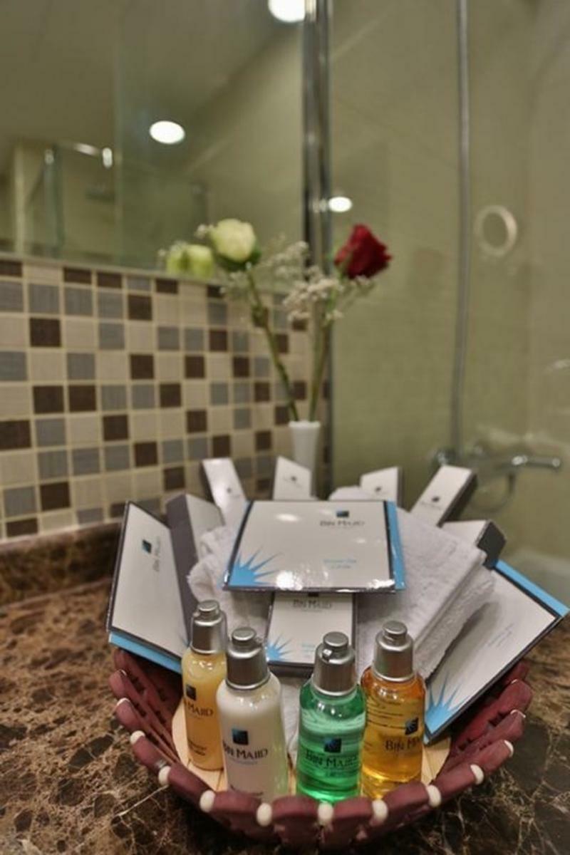 Tower Hotel Apartments Абу Даби Екстериор снимка